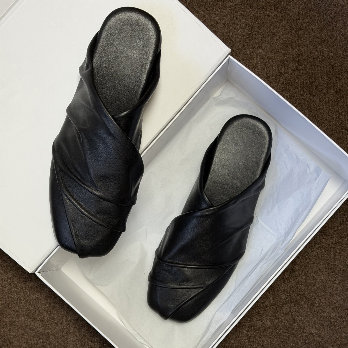 Mule Slip On - Schwarze Vintage-Lederschuhe, einzelne Schuhe, leichte, geraffte