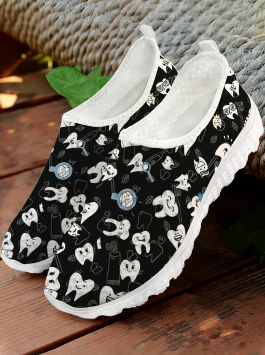 Weiße Cartoon-Zahndruck-Mesh-S – Women Shoes Tennis Bewertung und Preis